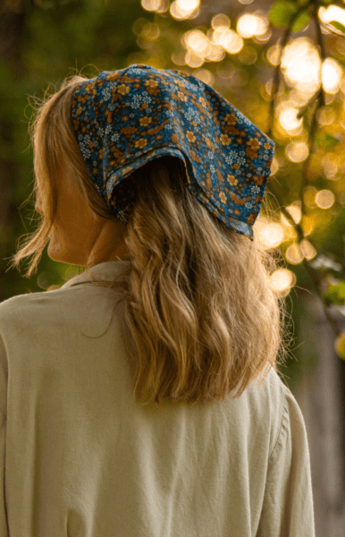 Gärtnerin Gänseblümchen Tuch, entworfen von "Garden mood" Designern